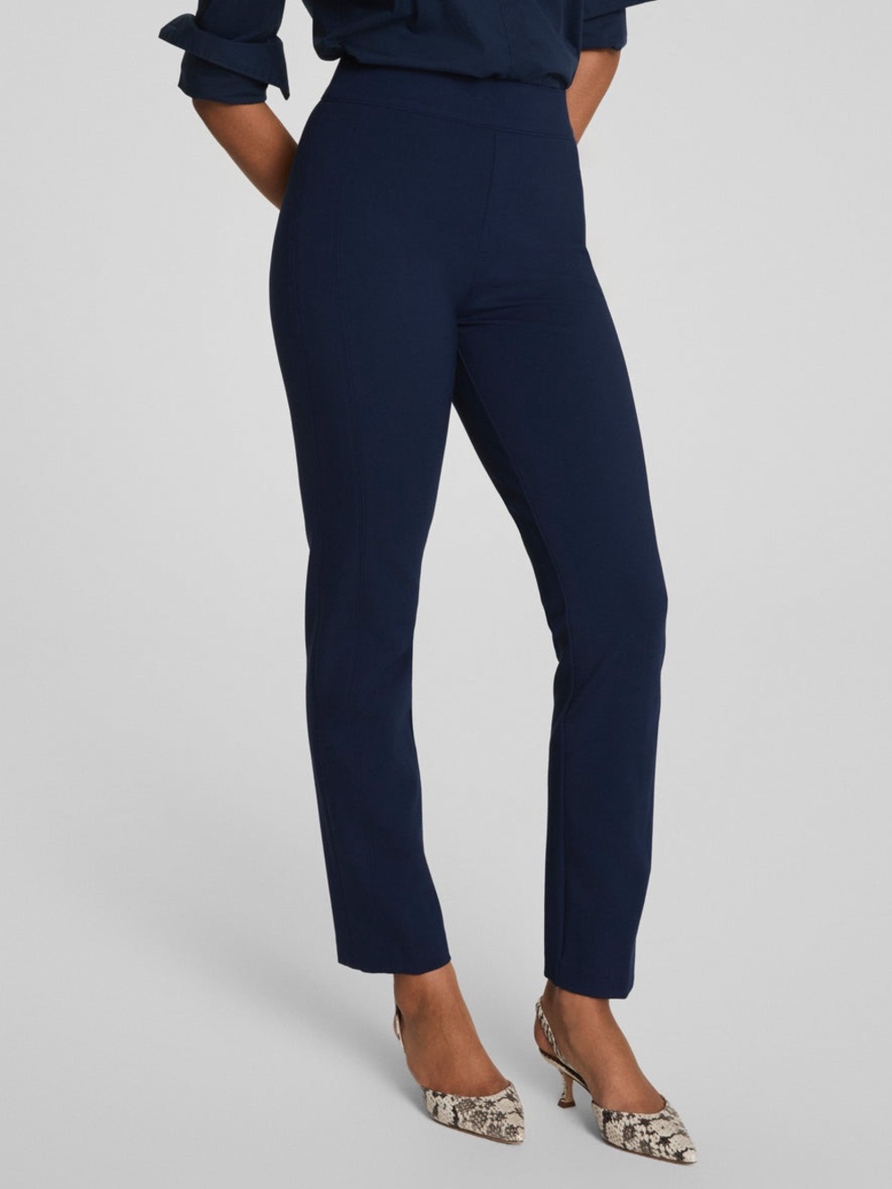 Spanx SPANXsupersmooth Perfect Fit
Ponte Slim Straight Pant Navy